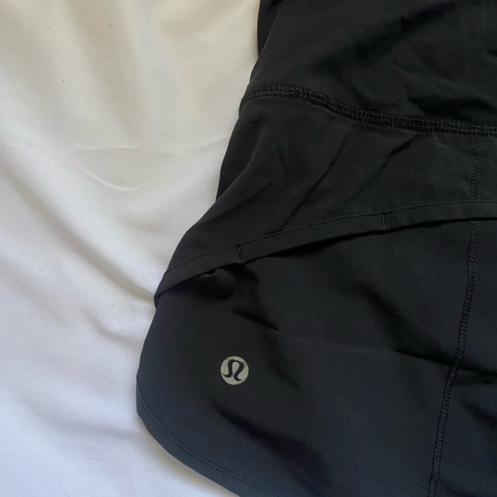 THREE Lululemon Athletica - Speed Up Low-Rise Lined Short 2.5". Size 6. - Picture 3 of 10